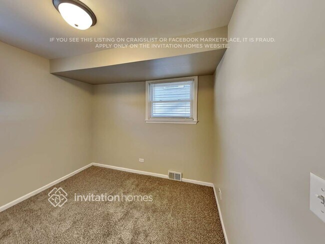 Building Photo - 1816 N 38th Ave