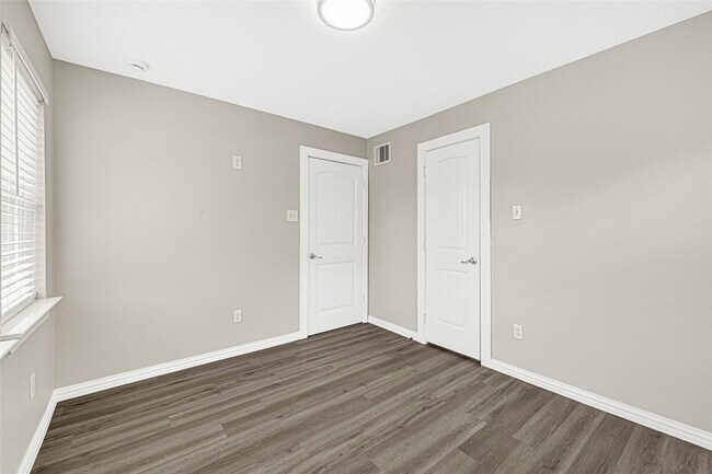 Building Photo - 4322 Alconbury Ln