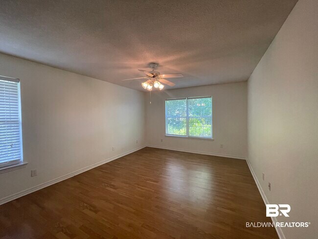 Building Photo - 110 Covey Run Pl