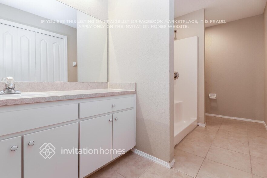 Building Photo - 3023 Wentworth Pl