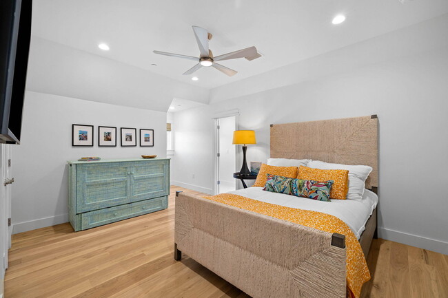 Building Photo - 1411 Courtside Dr