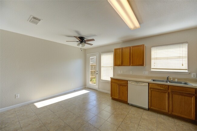 Building Photo - 15507 Western Skies Dr