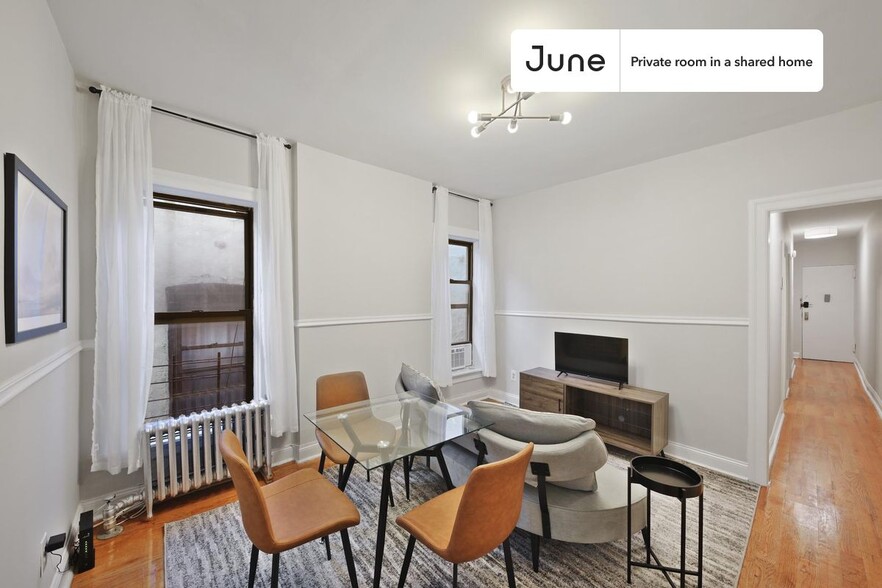 Primary Photo - Private bedroom in 4 bed/1 bath Home