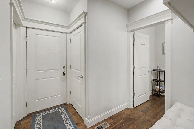 Building Photo - Spacious 4-Bedroom, 3.5-Bathroom Townhome & 2-Car Garage-West Champaign