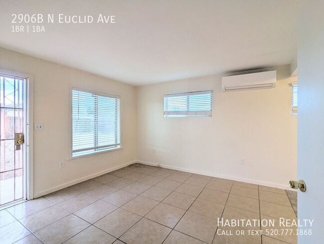 Building Photo - 2906 N Euclid Ave