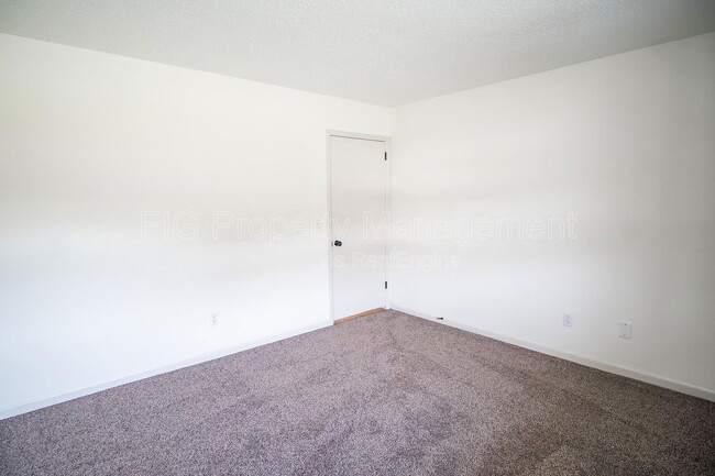 Building Photo - 3112 E Governor John Sevier Hwy