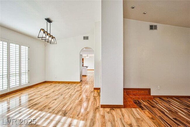 Building Photo - 6315 N Park St