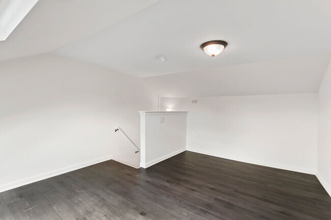 Building Photo - Modern 3BR/2BA Home in Columbia Borough School District w/ Fenced Yard & Central Air!