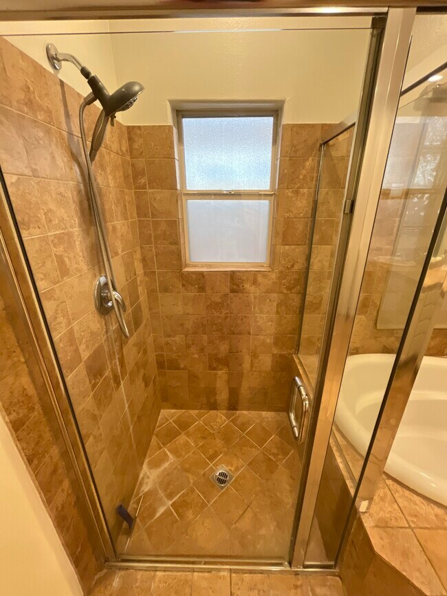 Building Photo - 78270 Calico Glen Dr
