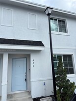 Building Photo - 551 NW 10th Ct