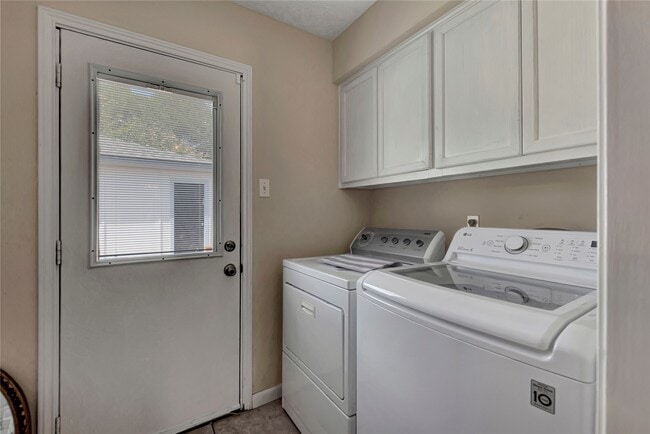 Building Photo - 11718 Scottsdale Dr