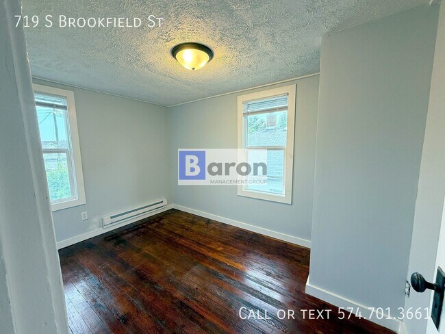 Building Photo - 719 S Brookfield St
