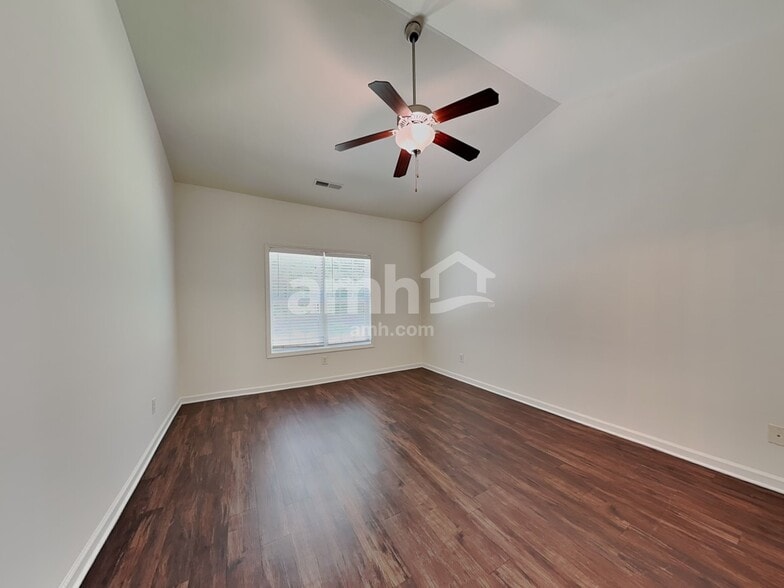 Building Photo - 2316 King Malcolm Ln