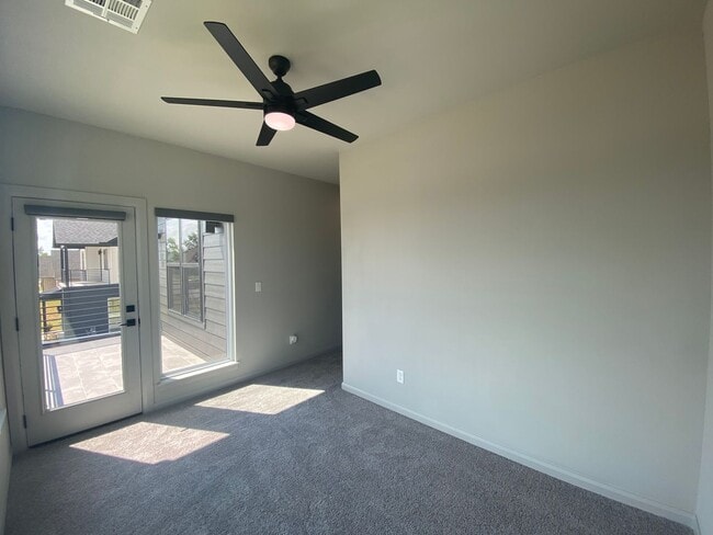 Building Photo - Beautiful contemporary 2-story home with 3...