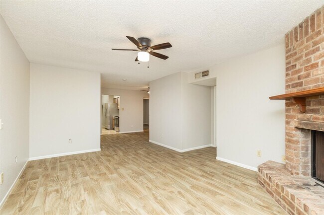 Primary Photo - 2800 Jeanetta St