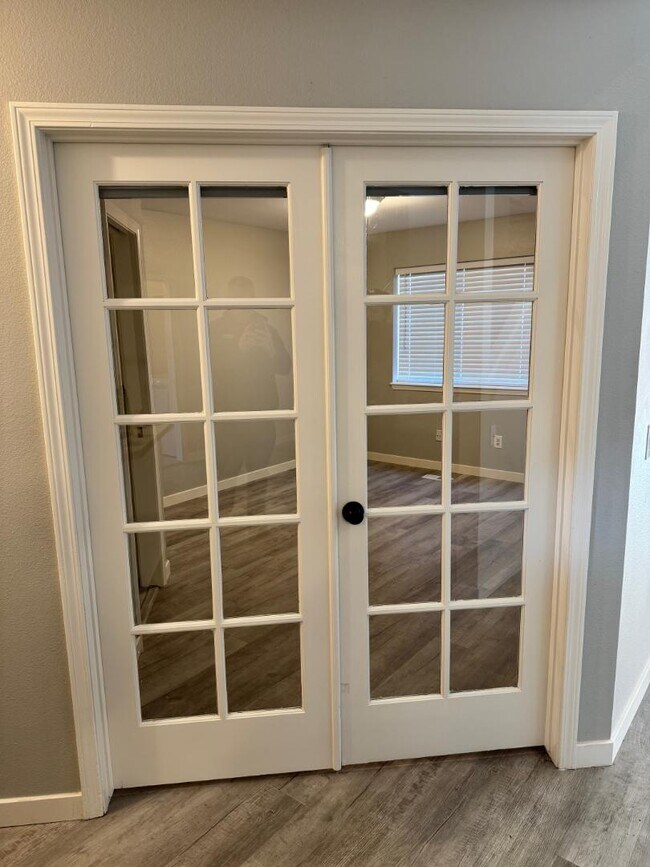 Building Photo - 5561 S Caper Pl