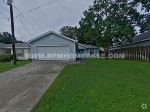 Building Photo - Charming Home with 2-Car Garage and Conven...