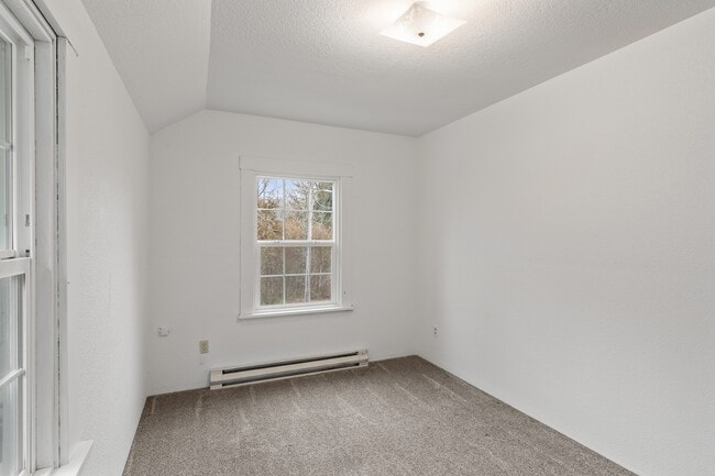 Building Photo - 117 Benthein Rd