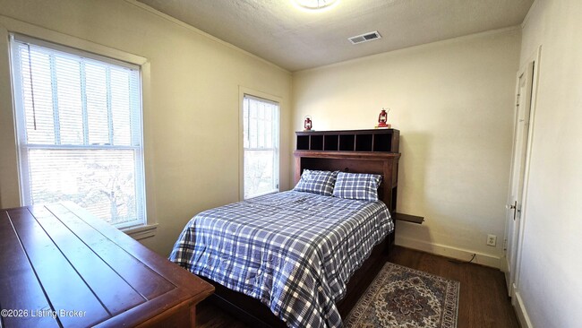 Building Photo - 1375 S 1st St