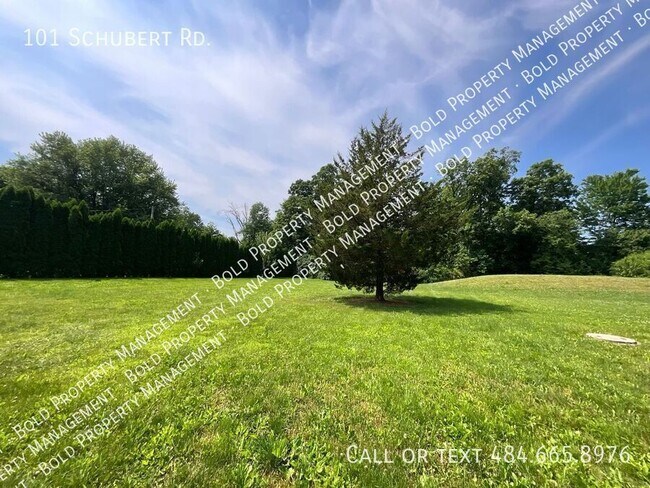 Building Photo - 101 Schubert Rd