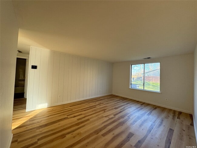 Building Photo - 91 Glen Hollow Dr