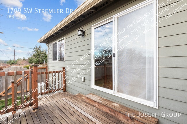 Building Photo - 1799 Stremler Dr
