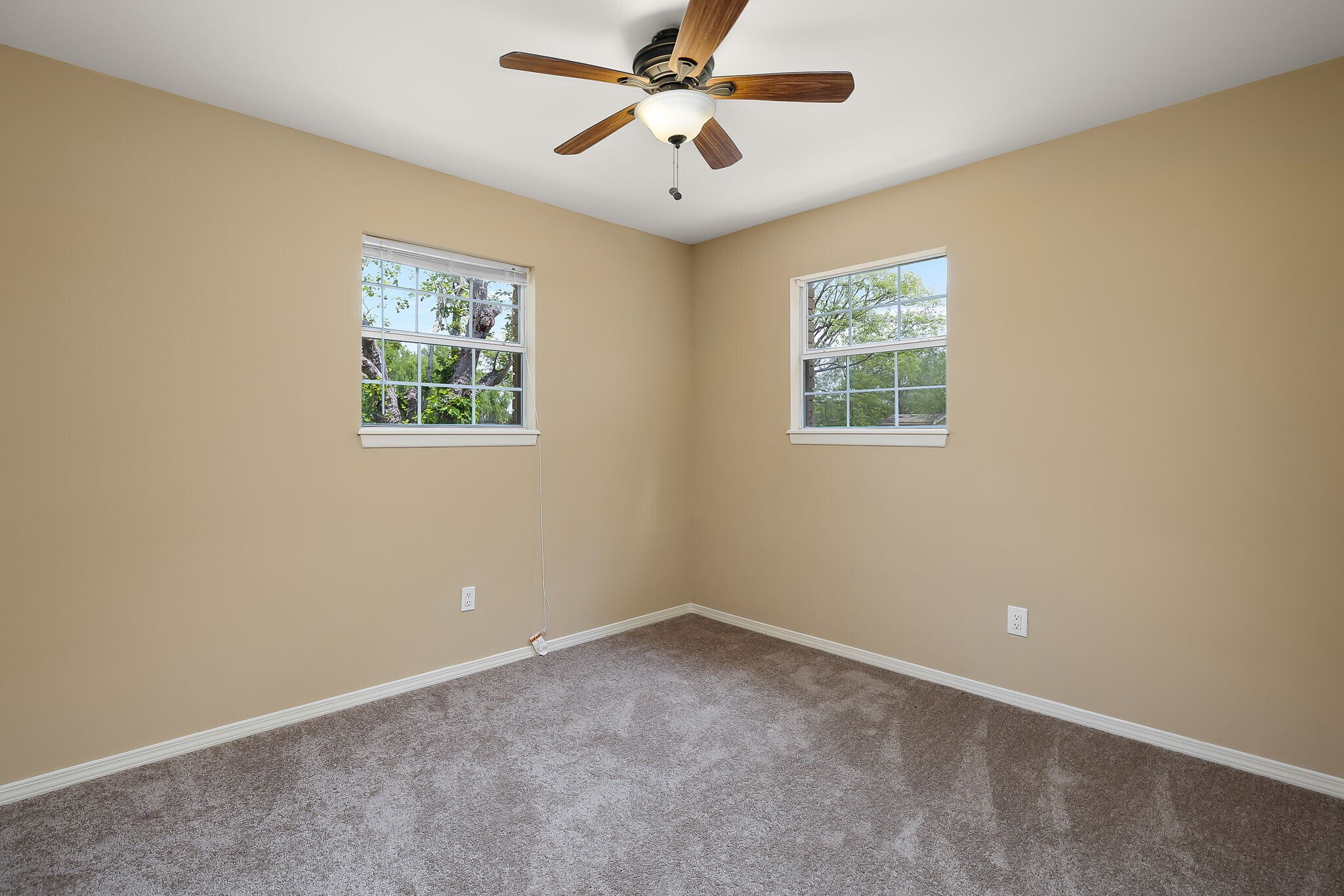 Building Photo - 4800 Mile 6 Rd