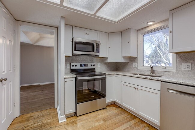 Building Photo - Spacious 5 Bed Fountain Hills Gem!!