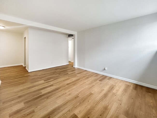 Building Photo - $0 DEPOSIT OPTION!!! CHARMING GARDEN-LEVEL CONDO WITH MODERN UPDATES IN BEAR VALLEY CLUB
