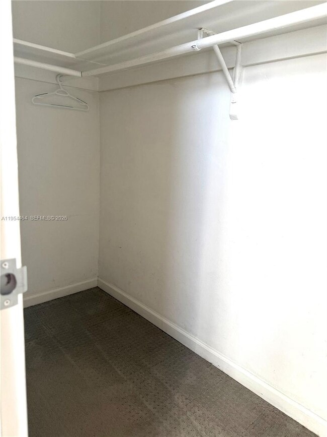 Building Photo - 3000 S Ocean Dr