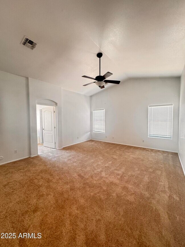 Building Photo - 41897 Colby Dr