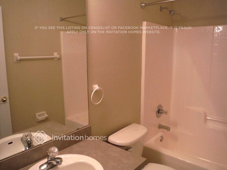 Building Photo - 1759 Canopy Oaks Dr