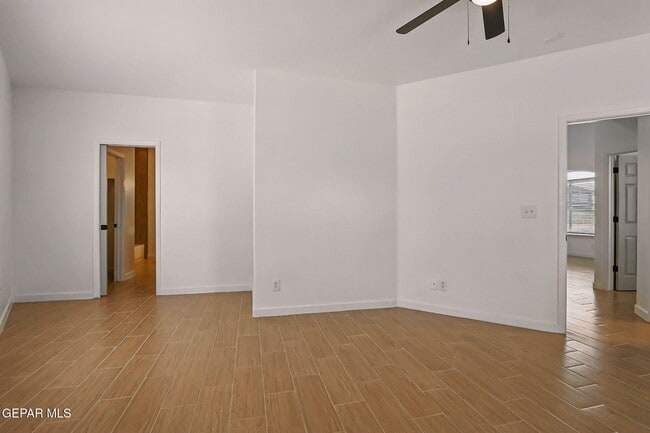 Building Photo - 5274 Sean Haggerty Dr