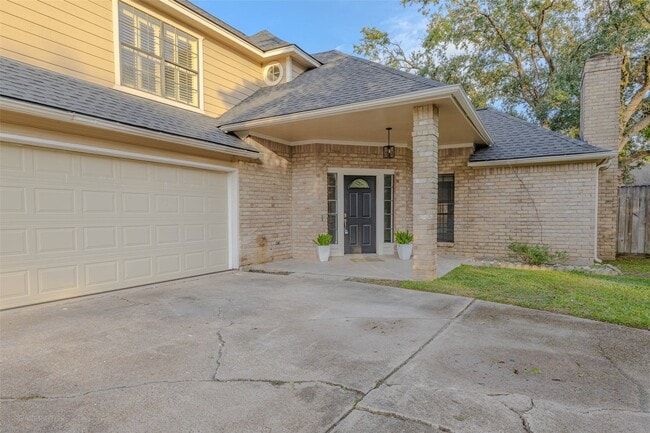 Building Photo - 9810 Jockey Club Dr