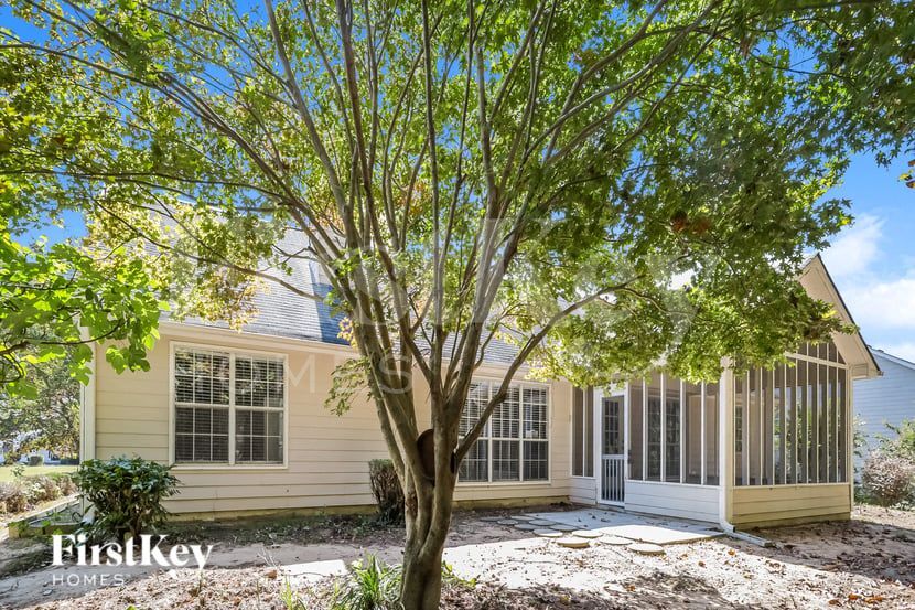 Building Photo - 2014 Manor Oak Ln