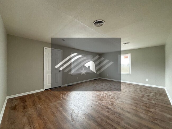 Building Photo - 4205 Riverview Ave