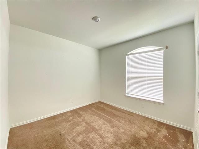 Building Photo - 5488 Montrose Dr
