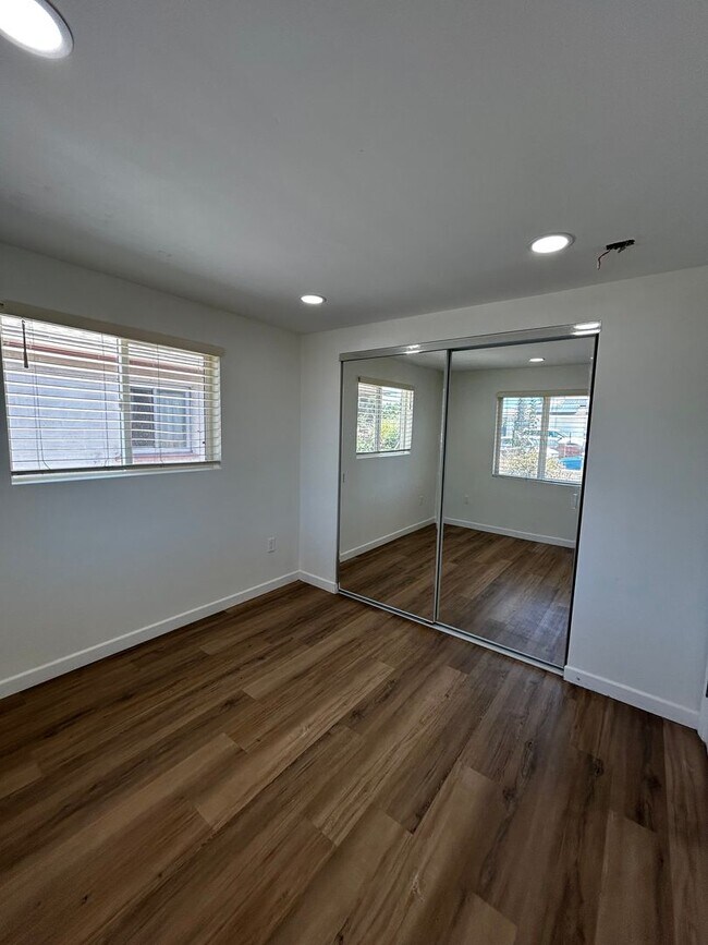 Building Photo - AVAILABLE NOW - RECENTLY REMODELED 3BD+1BA HOME with Modern Finishes