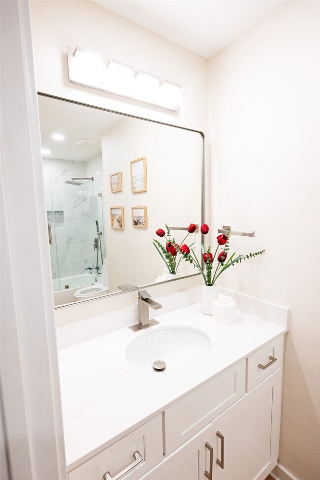 Building Photo - 42 S Waxberry Rd