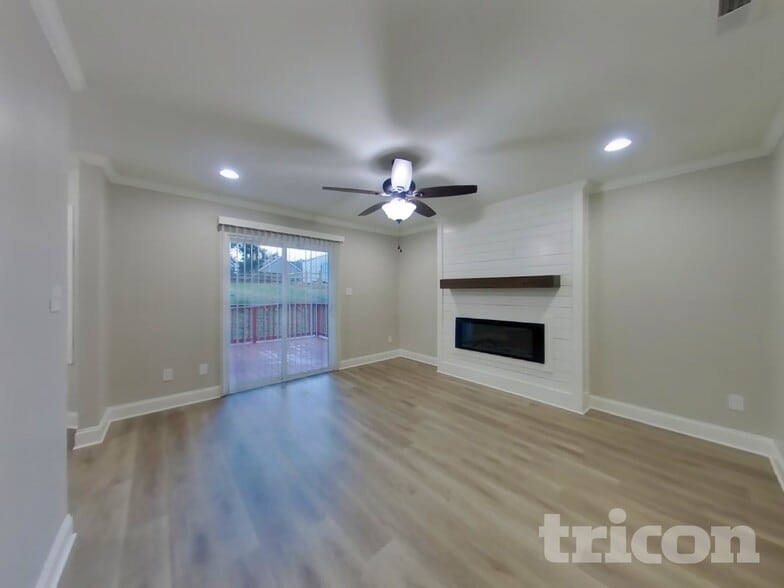 Building Photo - 2501 Haybrook Ln