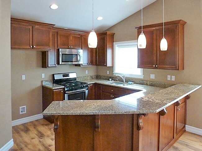 Building Photo - 2507 Locksley Ave SE