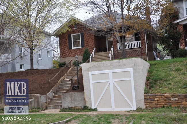 Primary Photo - Grandin area 3 bedroom home