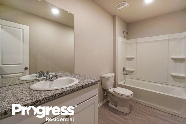 Building Photo - 10518 Varmus Dr