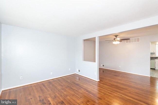 Building Photo - 37 Cardor Ct