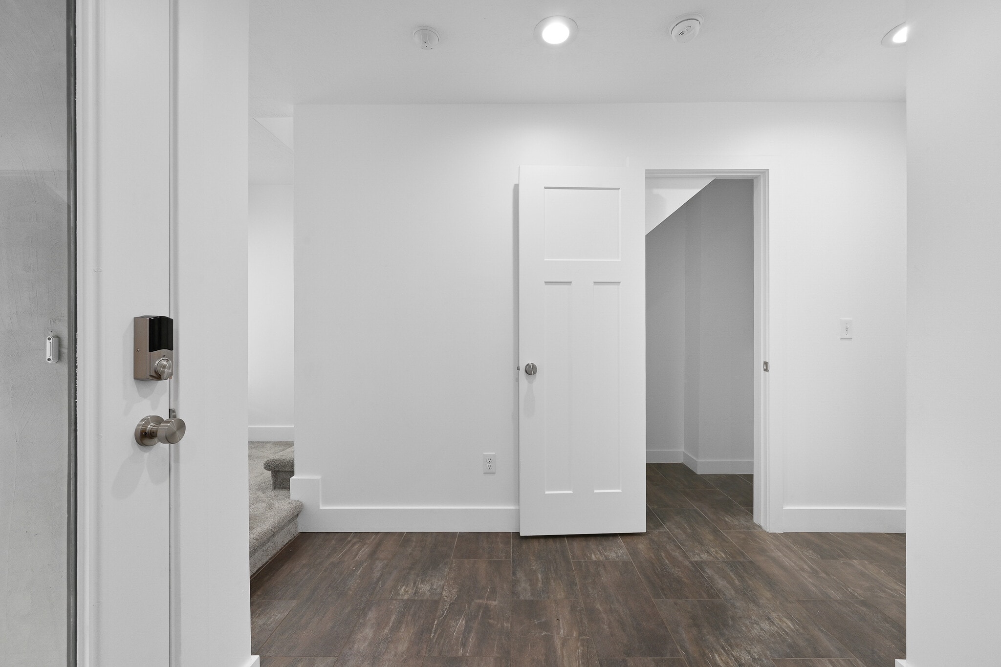 Building Photo - 315 W Reed Ave