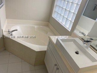 Building Photo - 2101 SW 176th Ave