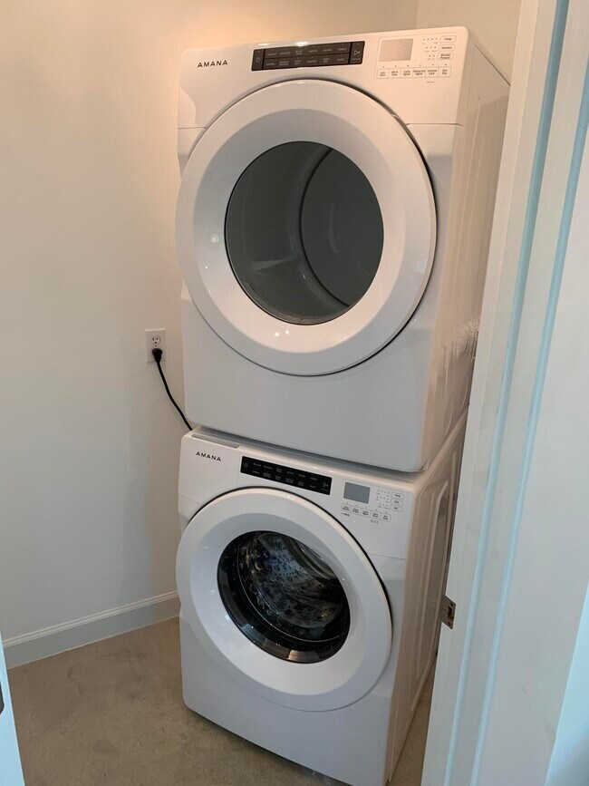 Building Photo - 3405 Dover Rd