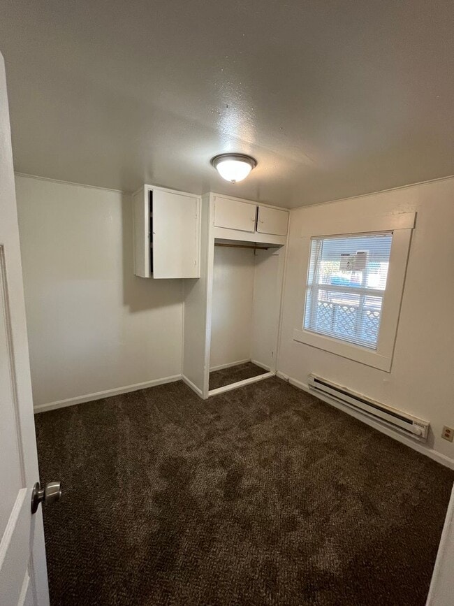 Building Photo - Cozy Two Bedroom Available Now!  Move In Special Offering Half OFF 1st Month's Rent!