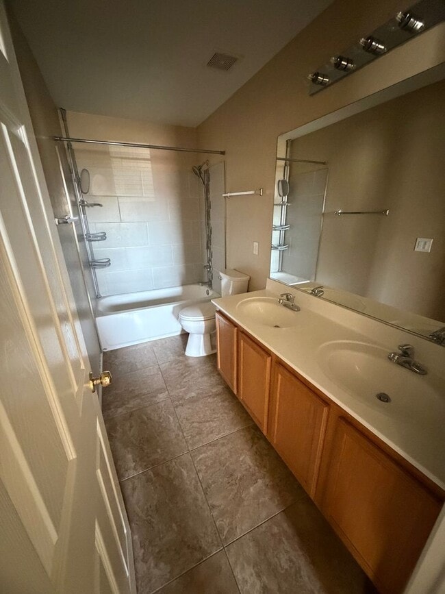 Building Photo - Beautiful Surprise Home with large loft and extra living room space