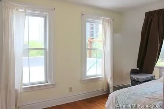 Building Photo - 25 High St